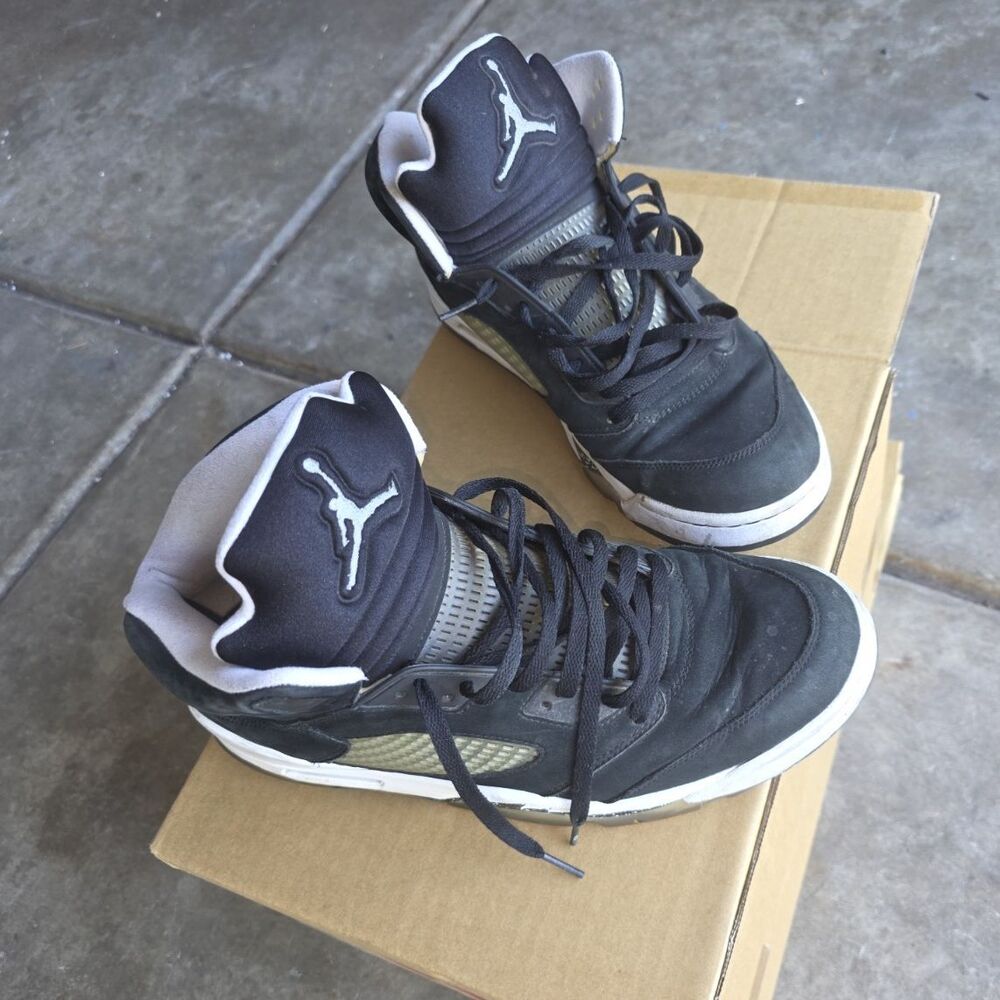 Air Jordan 5 "Oreo" Retro High Top Sneaker US 13 Black/White Leather 136027-035